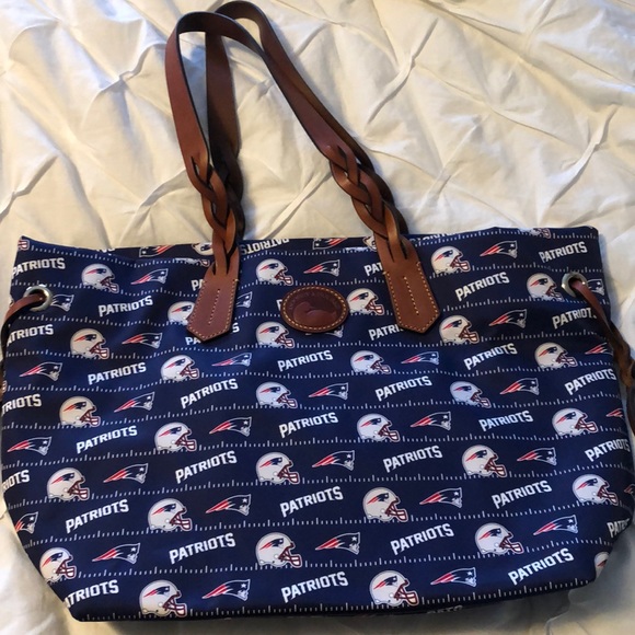 dooney & bourke patriots bag